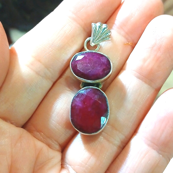 🌟 Sterling Silver Double Star Oval Ruby Pendant Faceted Gem Whimsigoth Rare